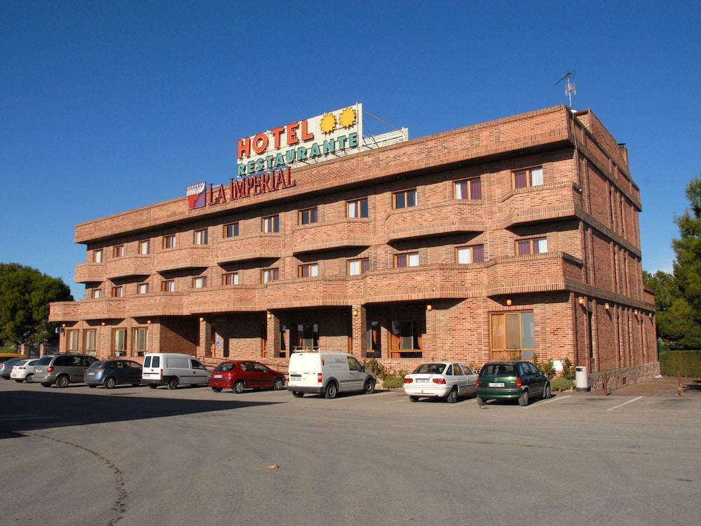 La Imperial Hotel Luceni Exterior photo